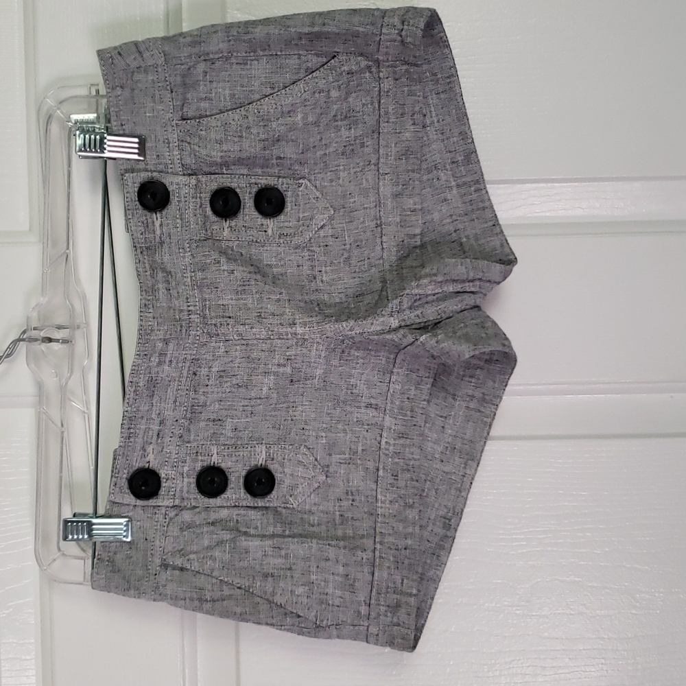 Express linen shorts